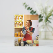 niedliche Retro-Vintage Küchendame Postkarte (Stehend Vorderseite)