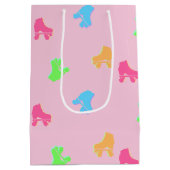 Niedliche Roller Skate Derby Pattern Pink Mittlere Geschenktüte (Rückseite)
