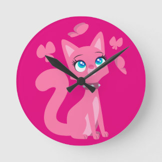 Niedliche rosa Cartoon-Katze und Schmetterlinge Runde Wanduhr