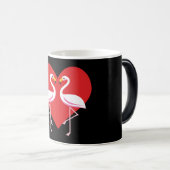 Niedliche Rosa Flamingos mit rotem Herzen Verwandlungstasse (VorderseiteRechts)