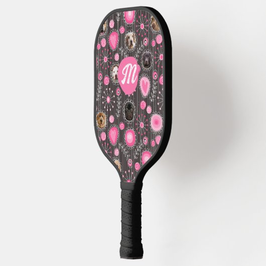 Niedliche rosa Herz Blume Monogramm Dosierungskoll Pickleball Schläger (Links)