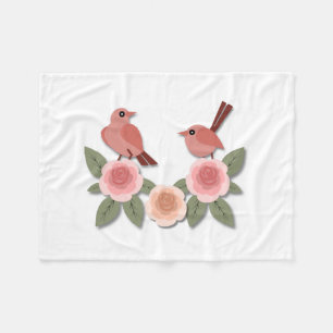 Niedliche Rosa Liebesvögel und blühende Rose Fleecedecke