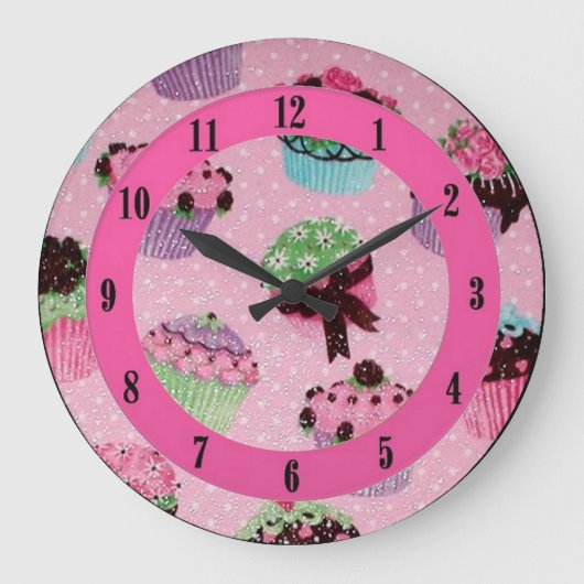 Niedliche rosa Polka-Punkt-Kuchen-Wand-Uhr Große Wanduhr (Vorderseite)