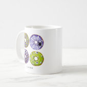Niedliche Rot- und Lila Monster-Donuts Kaffeetasse (Vorderseite Links)