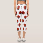 Niedliche , rote Ladybug-Cartoon-Abbildung Capri Leggings (Rückseite)