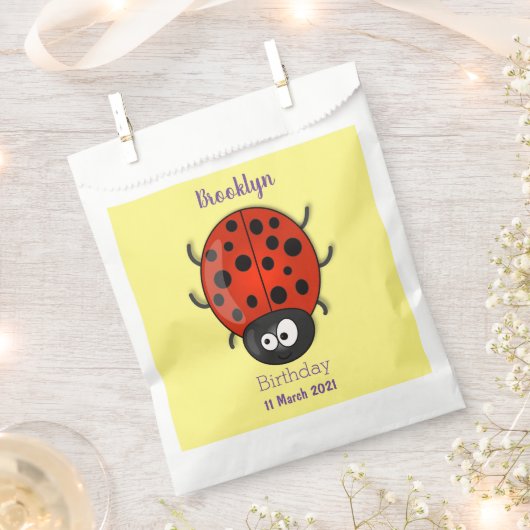 Niedliche , rote Ladybug-Cartoon-Abbildung Geschenktütchen (Ausgeschnitten)