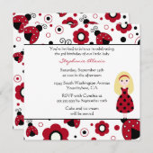 Niedliche rote schwarze Dame hört Einladung (Vorne/Hinten)