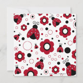 Niedliche rote schwarze Dame hört Einladung (Rückseite)