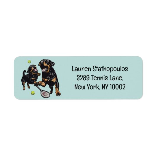 Niedliche Rottweiler Hunde Tennis spielen (Vorne)