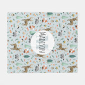 Niedliche Rustikale Waldtiere Kids Monogramm Fleecedecke (Vorderseite (Horizontal))