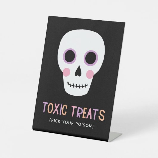 Niedliche Schädelgifte Leckereien Pastel Halloween Sockelschild (Vorderseite)