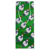 Niedliche Schafe in Weihnachtsmannmütze auf grün Geschenktüte Für Weinflaschen (Rückseite)