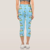 Niedliche Schaffreunde und Schmetterlinge Cartoon Capri Leggings (Rückseite)