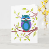 Niedliche schläfrige Eule auf einer Baum-Cartoon Karte (Gelbe Blume)