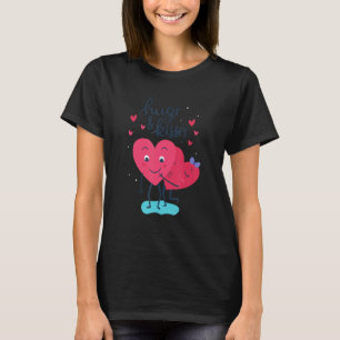 Niedliche Schläger und Kisses Herz Liebe Paare T-Shirt