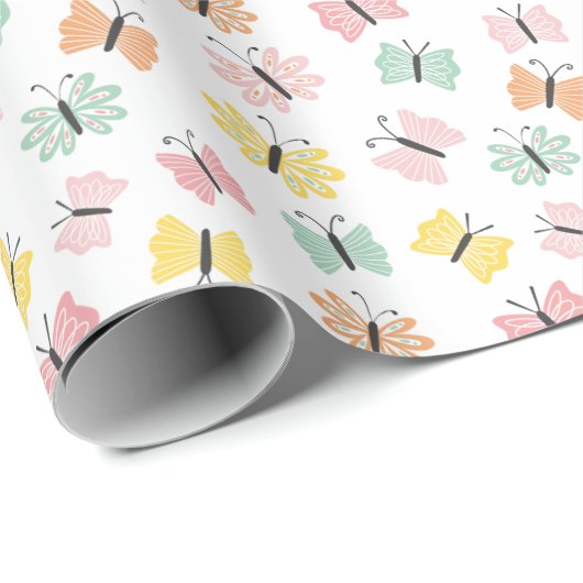 Niedliche Schmetterlinge in Pastellfarben auf Weiß Geschenkpapier (Rolleneckpunkt)