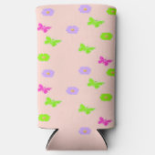 Niedliche Schmetterlinge und Blume auf rosa Selters Dosenkühler (Vorderseite)
