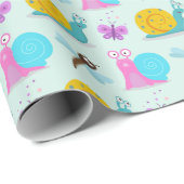 Niedliche Schnecken, Schmetterlinge und Libellen Geschenkpapier (Rolleneckpunkt)