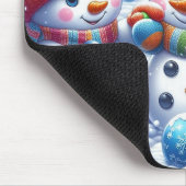 Niedliche Schneemänner spielen Wintermaus-Geschenk Mousepad (Ecke)