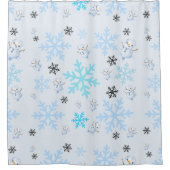 Niedliche Schneemänner und Schneeflocken in hellbl Duschvorhang (Vorderseite)