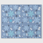 Niedliche Schneemänner und Schneeflocken in hellbl Geschenkpapier (Flach)