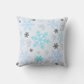 Niedliche Schneemänner und Schneeflocken in hellbl Kissen (Vorderseite)