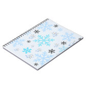 Niedliche Schneemänner und Schneeflocken in hellbl Notizblock (Linke Seite)