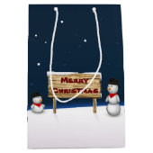 Niedliche Schneemänner wünschen frohe Weihnachten Mittlere Geschenktüte (Vorderseite)