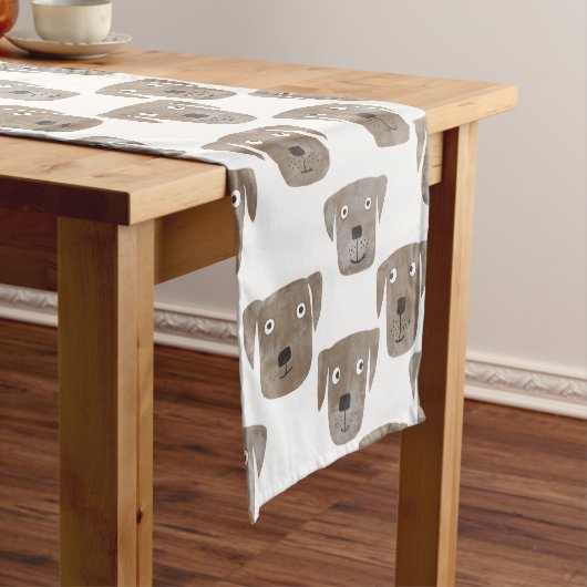 Niedliche Schokolade Labrador Retriever Dog Waterc Kurzer Tischläufer (Beispiel)