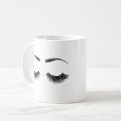 Niedliche Schönheit bilden Eyelashes und Kaffeetasse (Vorderseite Links)