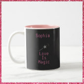 Niedliche Schwarz-Rosa-Liebe ist magisch Zweifarbige Tasse