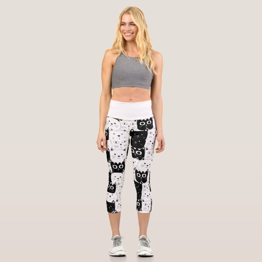 Niedliche Schwarz-Weiß-Kitten-Katze Lover Capri Leggings (Vorderseite)
