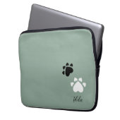 Niedliche Schwarz-Weiß-Welpe-Hefe-Paws Laptopschutzhülle (Vorderseite Links)