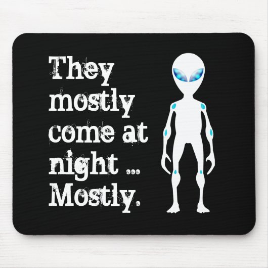 Niedliche Schwarz-weiße Alien Mousepad (Vorne)