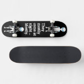 Niedliche Schwarz-weiße Alien Skateboard (Horizontal)