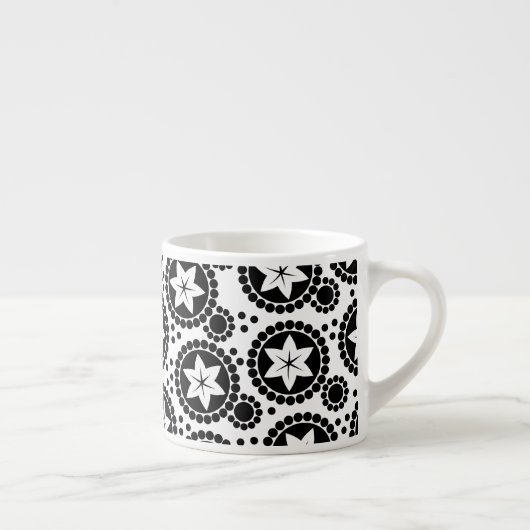 Niedliche Schwarz-weiße Blume Espresso Tasse (Rechts)