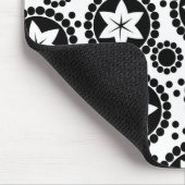 Niedliche Schwarz-weiße Blume Mousepad (Ecke)