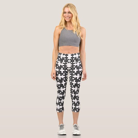 Niedliche Schwarz-weiße Hex-Datenmuster capri-Legg Capri Leggings (Vorderseite)