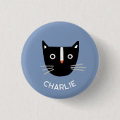 Niedliche Schwarz-weiße Katze Personalisiert Name Button (Vorderseite)