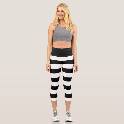 Niedliche schwarz-weiße Streifen Capri Leggings (Vorderseite)
