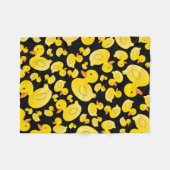 Niedliche schwarze Gummienten Fleecedecke (Vorderseite (Horizontal))