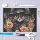 Niedliche schwarze Katze in einem Hexenhut Seidenpapier (Handwerk)