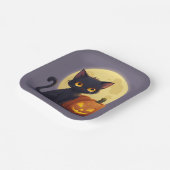 Niedliche schwarze Katze mit glühender Kürbis Pappteller (Gewinkelt)