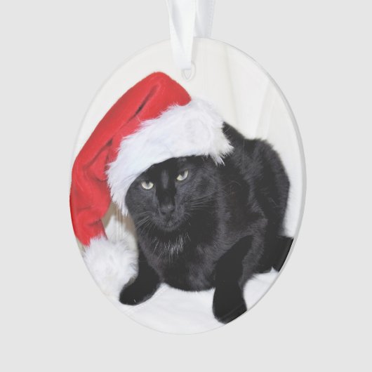 Niedliche schwarze Katze mit Weihnachtsmannmütze Ornament (Vorderseite)
