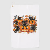 Niedliche schwarze Katzen in Kürbiskins Halloween Golfhandtuch (Vorderseite)