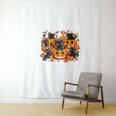 Niedliche schwarze Katzen in Kürbiskins Halloween  Wandteppich (Beispiel)