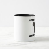 NIEDLICHE SCHWARZE KATZKUNST LANGE SCHWANZ AUF HAN TASSE (Zentrum)