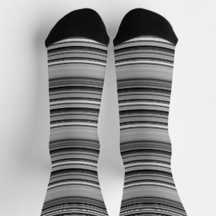 Niedliche schwarzgraue Streifen Socken