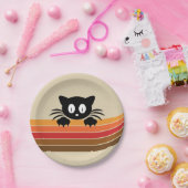 Niedliche Schwarzkatze mit Retrostreifen Pappteller (Party)