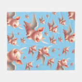 Niedliche Schweine, die in sonnigen Blauen Himmeln Fleecedecke (Vorderseite (Horizontal))